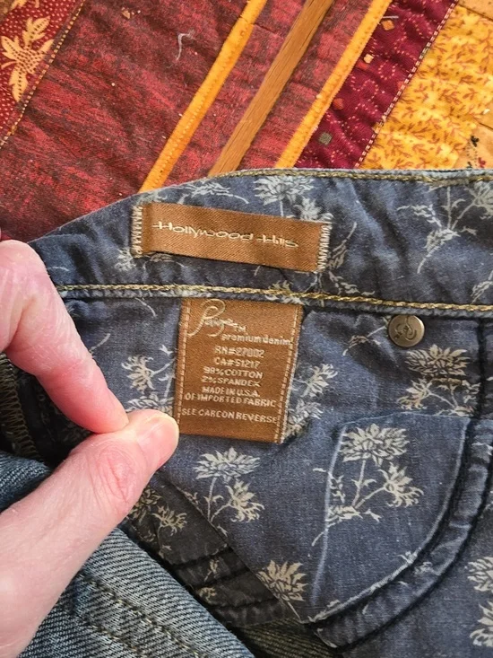 PAIGE Hollywood Hills Women's Jeans - Picture 8 of 8